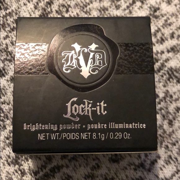 KVD Lock-It Brightening Powder - Peach - Picture 3 of 5